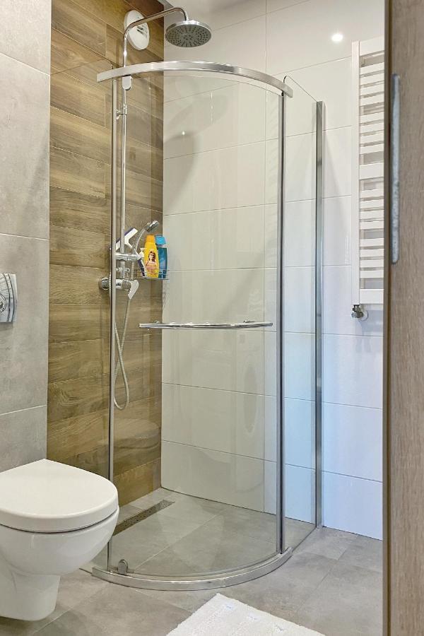 Capital Towers - Apartament Green Z Widokiem Na Rzeke رشيشوف المظهر الخارجي الصورة